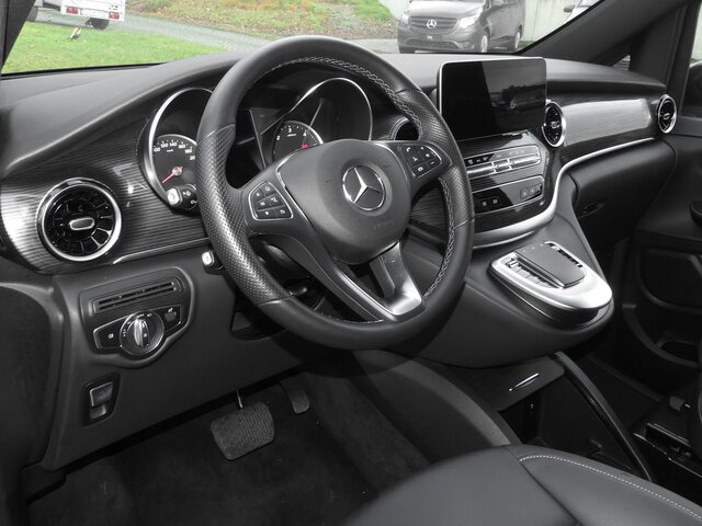 MERCEDES-BENZ V 300 Avantgarde Extralang,2xSchiebetür elektr. - Passenger van: picture 4 MERCEDES-BENZ V 300 Avantgarde Extralang,2xSchiebetür elektr. - Passenger van: picture 4