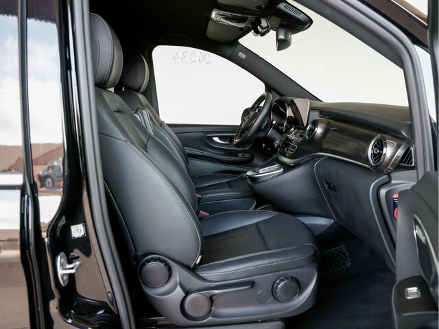 Passenger van MERCEDES-BENZ V 300 Avantgarde Extralang,Allrad,2Schiebetüren: picture 26