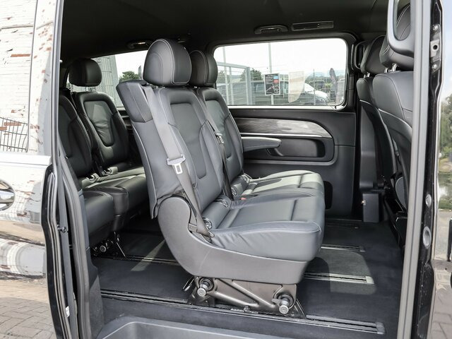 MERCEDES-BENZ V 300 Avantgarde Extralang,Allrad,2Schiebetüren - Minibus, Passenger van: picture 5 MERCEDES-BENZ V 300 Avantgarde Extralang,Allrad,2Schiebetüren - Minibus, Passenger van: picture 5