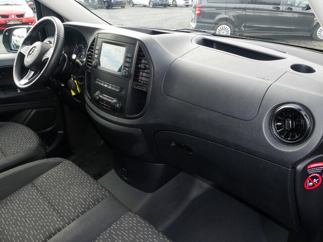 MERCEDES-BENZ Vito 116CDI lang,TourerPro,2xKlima,9Sitze,Kamera - Passenger van: picture 3 MERCEDES-BENZ Vito 116CDI lang,TourerPro,2xKlima,9Sitze,Kamera - Passenger van: picture 3