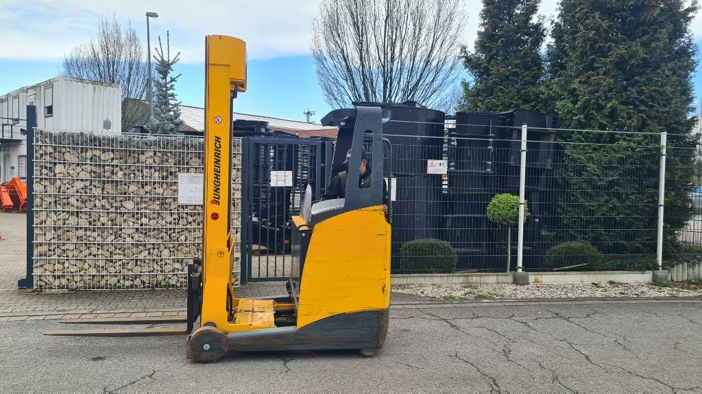 Reach truck Jungheinrich ETV 216, Triplex, 6,9 m Hubhöhe, Hubkraft 1.600 kg: picture 18