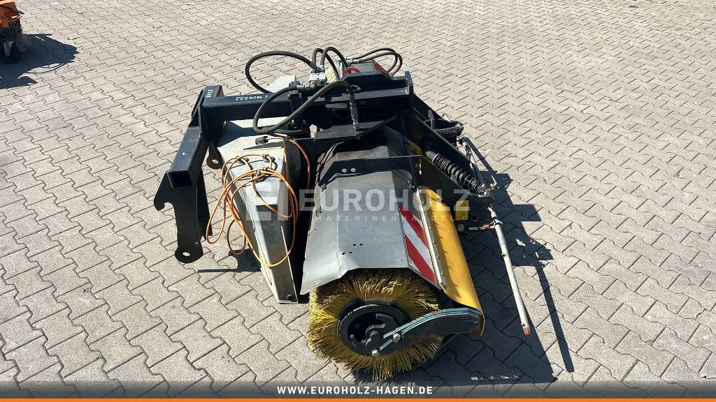 Kehrmaschine passend Kramer 420 950 2300 mm gebr - Broom: picture 3 Kehrmaschine passend Kramer 420 950 2300 mm gebr - Broom: picture 3