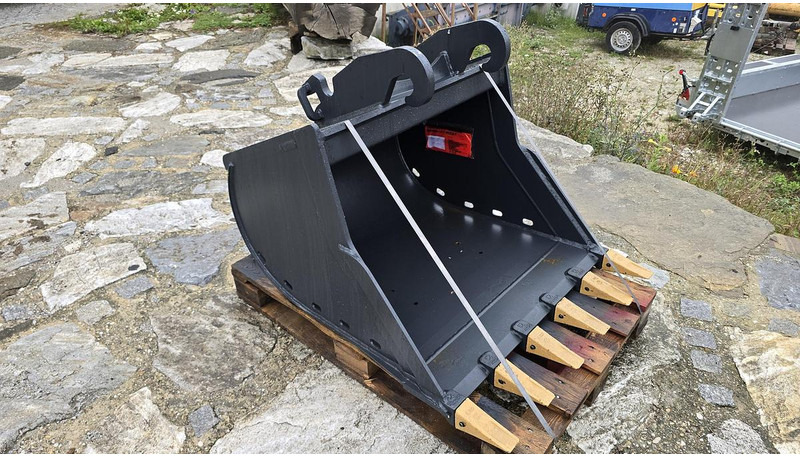 Big 90cm Tieflöffel mit CW10 Verachtert Aufnahme - Bucket: picture 4 Big 90cm Tieflöffel mit CW10 Verachtert Aufnahme - Bucket: picture 4