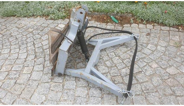 Onbekend Fronthydraulik - Farm tractor: picture 1 Onbekend Fronthydraulik - Farm tractor: picture 1