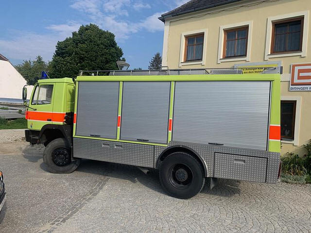 Fire truck Steyr 15S31 4x4 Feuerwehrfahrzeug: picture 6