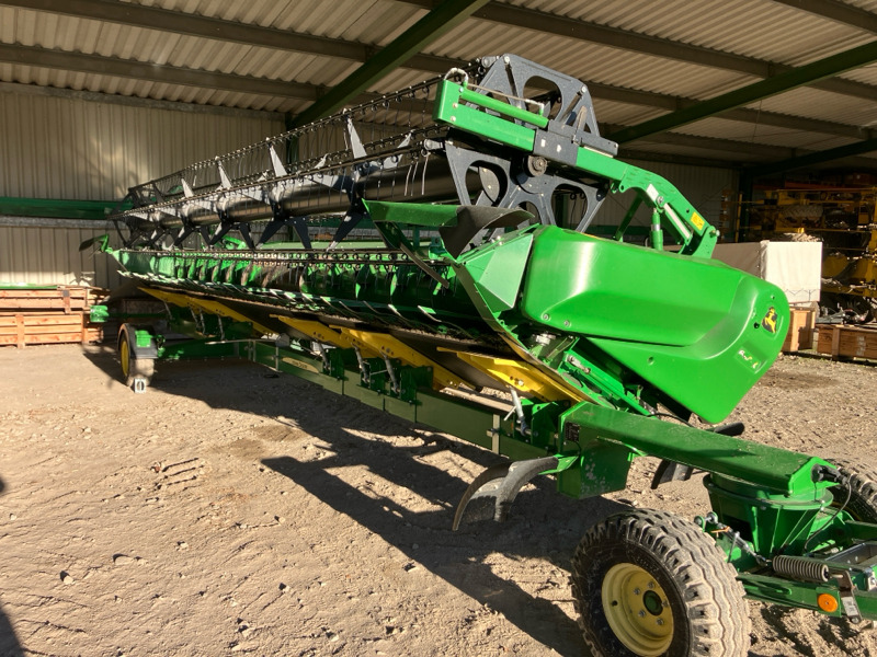 Combine harvester John Deere T670i mit 630X Schneidwerk: picture 9