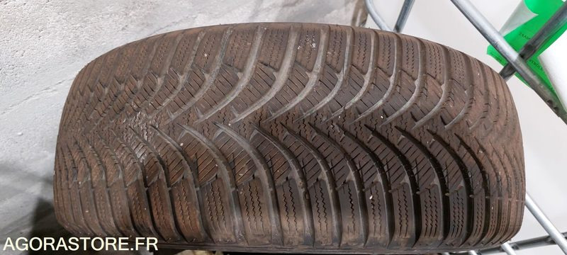 Tool/ Equipment 4 PNEUS HIVER HANKOOK I*CEPT RS2  205 55 R16 91H: picture 1