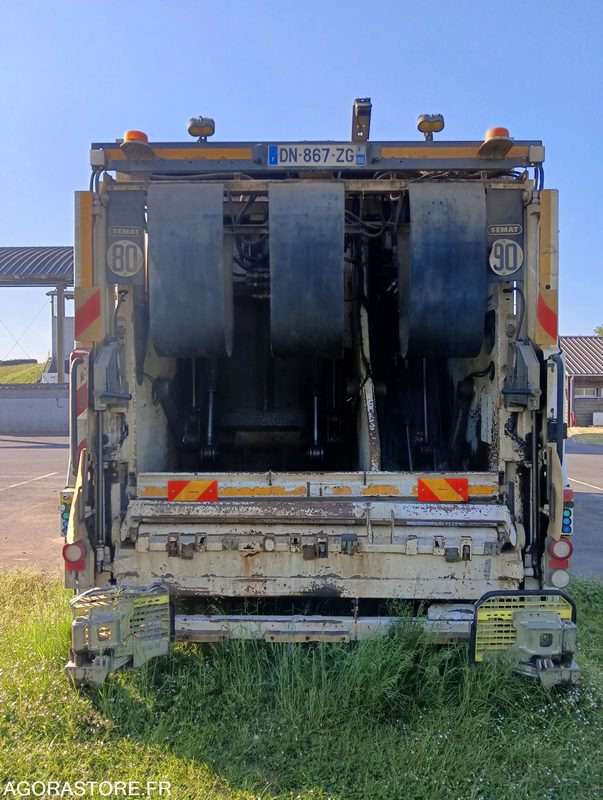 BENNE A ORDURES MENAGERES DAF - 2015 - 362 235 km - Garbage truck: picture 3 BENNE A ORDURES MENAGERES DAF - 2015 - 362 235 km - Garbage truck: picture 3