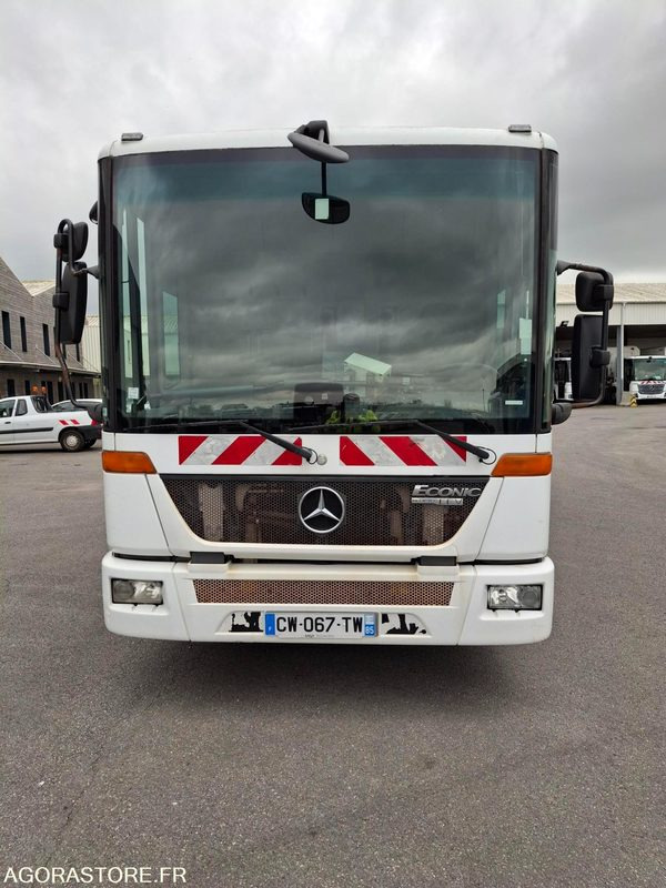 BOM Mercedes Econic 292045 kms 2013 - Garbage truck: picture 2 BOM Mercedes Econic 292045 kms 2013 - Garbage truck: picture 2