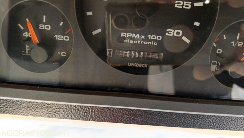 Balayeuse - Mathieu Ravo 560 - 2008 - 894640km - Road sweeper: picture 3 Balayeuse - Mathieu Ravo 560 - 2008 - 894640km - Road sweeper: picture 3