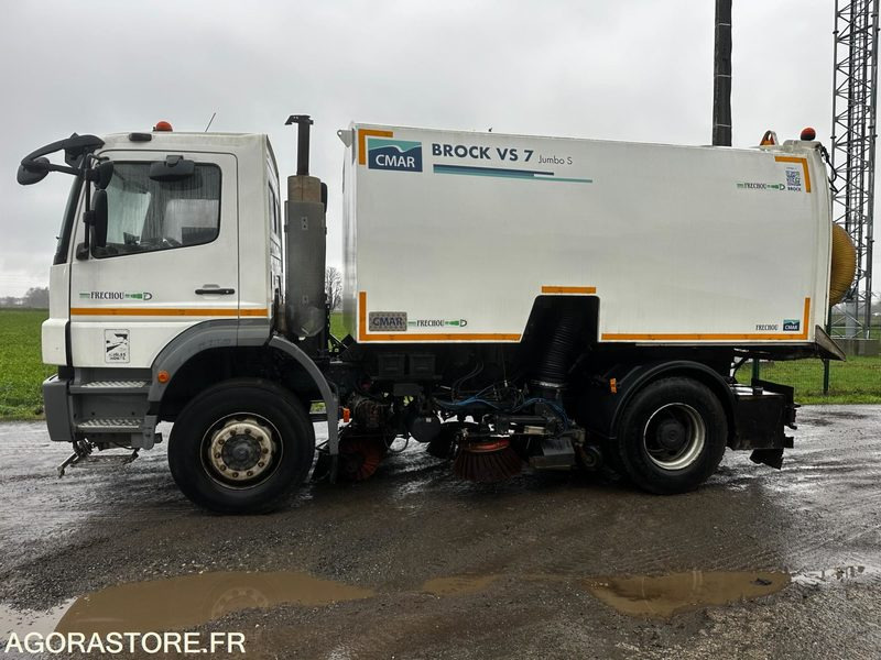 Balayeuse aspiratrice de voirie BROCK SL 280 JUMBO - 2006 - 310 527 KMS - Road sweeper: picture 3 Balayeuse aspiratrice de voirie BROCK SL 280 JUMBO - 2006 - 310 527 KMS - Road sweeper: picture 3