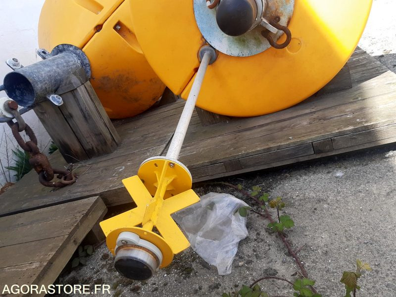 Bouée jaune 600L - Tool/ Equipment: picture 1 Bouée jaune 600L - Tool/ Equipment: picture 1