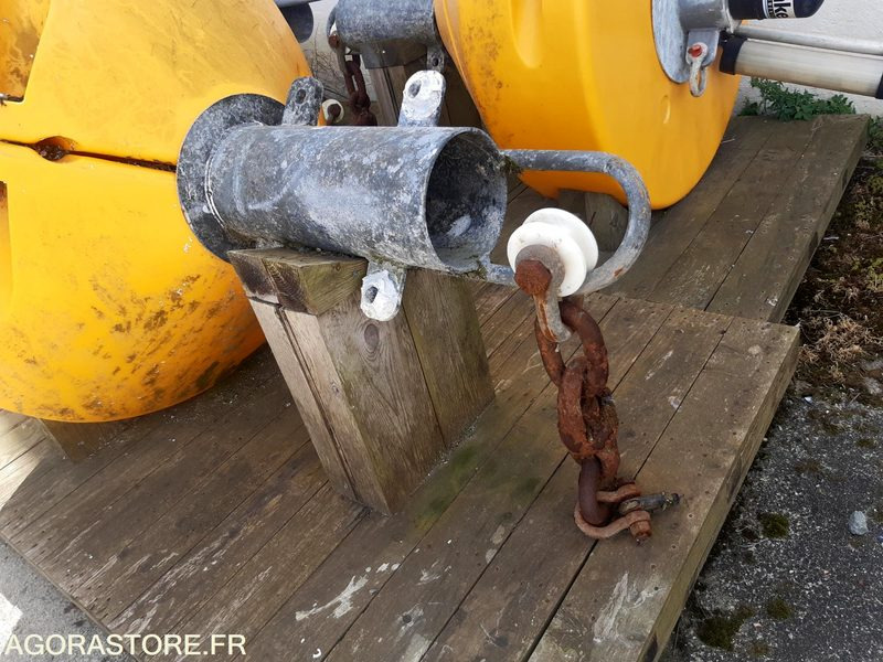 Bouée jaune 600L - Tool/ Equipment: picture 3 Bouée jaune 600L - Tool/ Equipment: picture 3