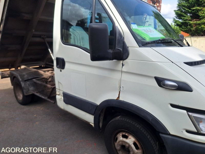 CAMION BENNE IVECO DAILY - Tipper van: picture 2 CAMION BENNE IVECO DAILY - Tipper van: picture 2
