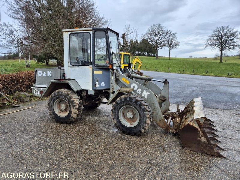 CHARGEUSE O et K - 3,5T - 1995 - 5800 heures TRES BON ETAT - Loader: picture 1 CHARGEUSE O et K - 3,5T - 1995 - 5800 heures TRES BON ETAT - Loader: picture 1