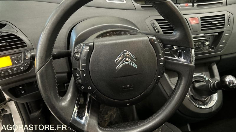 CITROEN-C4-PICASSO-2L-HDI-110 - Car: picture 5 CITROEN-C4-PICASSO-2L-HDI-110 - Car: picture 5