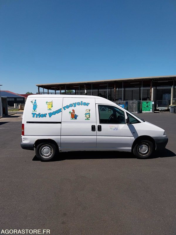 CITROEN EXPERT 1,9 D FOURGON - Panel van: picture 3 CITROEN EXPERT 1,9 D FOURGON - Panel van: picture 3