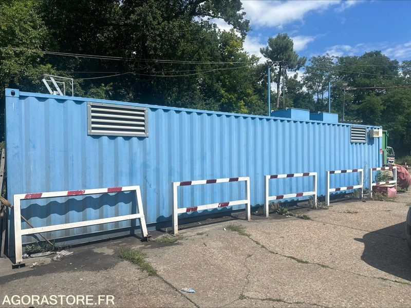 CONTAINER AVEC CUVE DE 40 000L & SYSTEME DE DISTRIBUTION CARBURANT - 2015 - Tool/ Equipment: picture 1 CONTAINER AVEC CUVE DE 40 000L & SYSTEME DE DISTRIBUTION CARBURANT - 2015 - Tool/ Equipment: picture 1