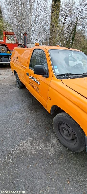 CUREUR HP RIVARD/TOYOTA 2001 DK061BM (VENTE UNIQUEMENT EXPORT) - Vacuum truck: picture 3 CUREUR HP RIVARD/TOYOTA 2001 DK061BM (VENTE UNIQUEMENT EXPORT) - Vacuum truck: picture 3