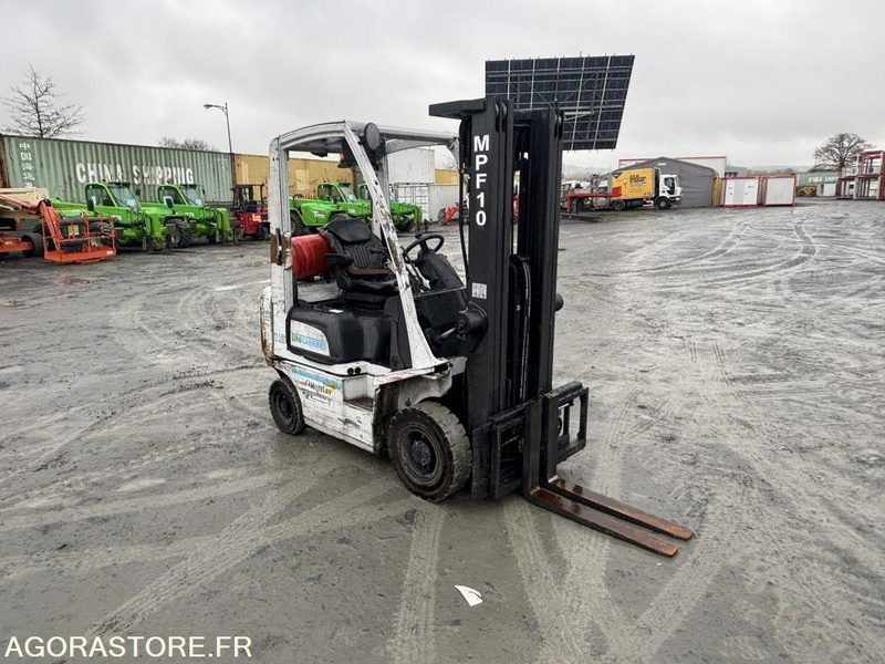 Chariot élévateur NISSAN GAZ 1.5T type P1D1A15LQ - LPG forklift: picture 3 Chariot élévateur NISSAN GAZ 1.5T type P1D1A15LQ - LPG forklift: picture 3