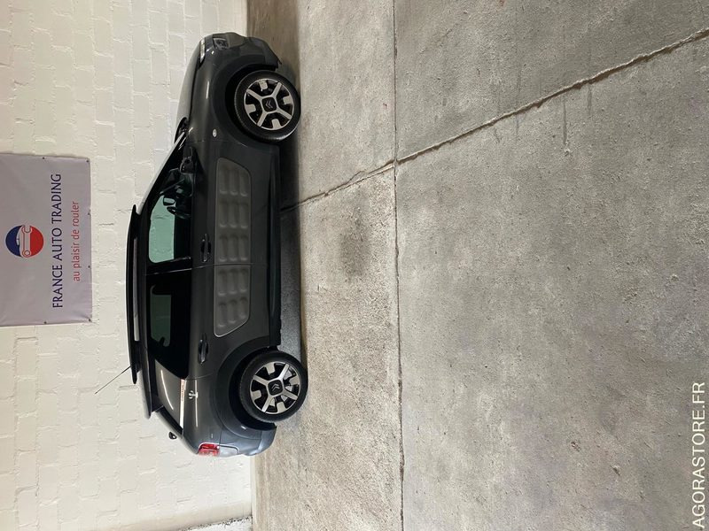 Citroën C4 Cactus 1.2 VTi 12V 82 cv - 2015 - SUV: picture 3 Citroën C4 Cactus 1.2 VTi 12V 82 cv - 2015 - SUV: picture 3