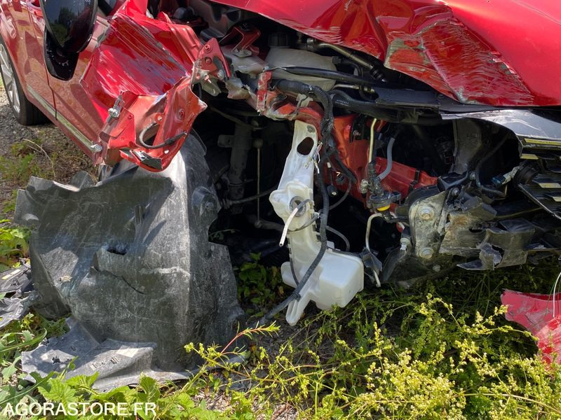Clio v essence 2024 sans procédure - Car: picture 2 Clio v essence 2024 sans procédure - Car: picture 2