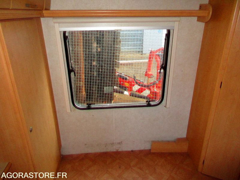 CARAVANE PRESTIGE double essieux - Commercial vehicle: picture 5 CARAVANE PRESTIGE double essieux - Commercial vehicle: picture 5