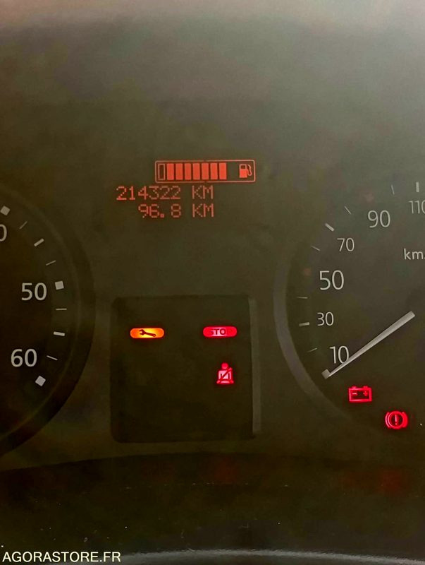 DB-331-DX - Non Roulant - RENAULT TRAFIC - VASP - 241 322 Kms - Ambulance: picture 3 DB-331-DX - Non Roulant - RENAULT TRAFIC - VASP - 241 322 Kms - Ambulance: picture 3