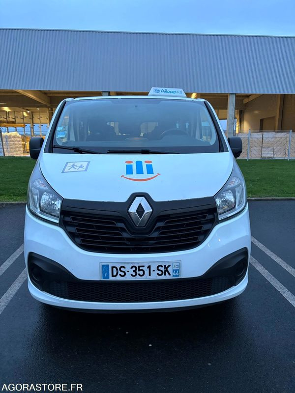DS-351-SK - Non Roulant - RENAULT TRAFIC - VP - 396 402 Kms - Minibus, Passenger van: picture 4 DS-351-SK - Non Roulant - RENAULT TRAFIC - VP - 396 402 Kms - Minibus, Passenger van: picture 4