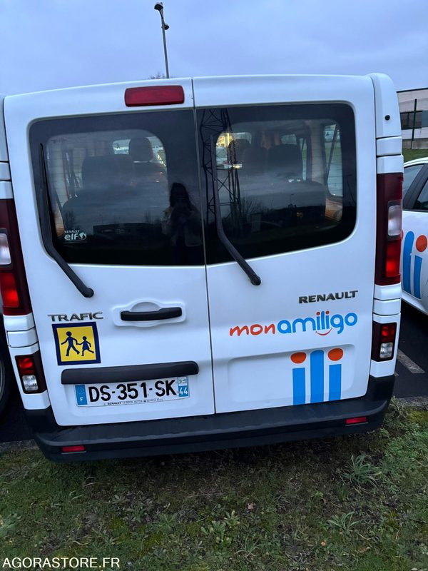 DS-351-SK - Non Roulant - RENAULT TRAFIC - VP - 396 402 Kms - Minibus, Passenger van: picture 5 DS-351-SK - Non Roulant - RENAULT TRAFIC - VP - 396 402 Kms - Minibus, Passenger van: picture 5