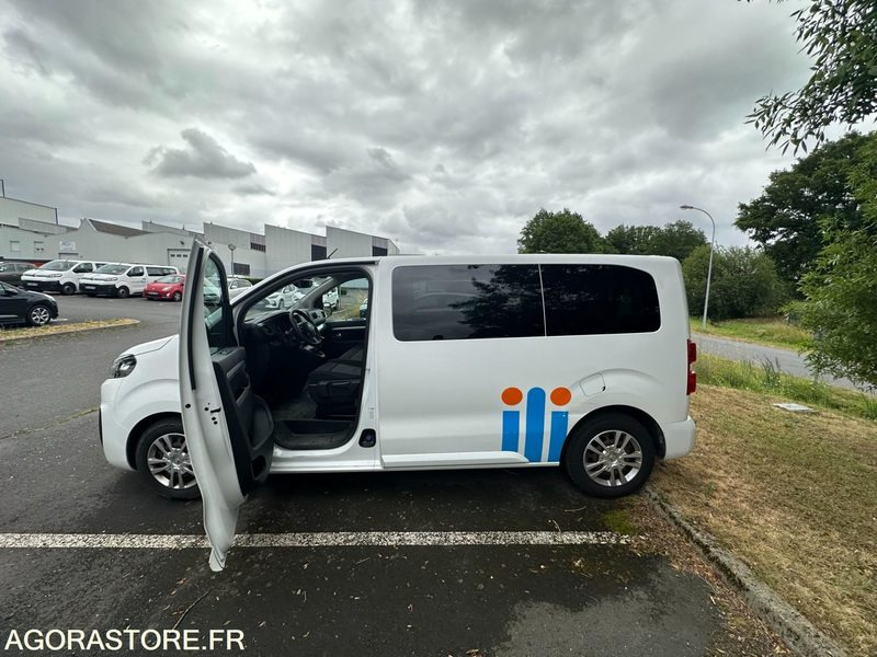 EM-645-ZF - Roulant - VP - 9 Places - Jumpy SPACE TOURER - 210 716 Kms - Minibus, Passenger van: picture 3 EM-645-ZF - Roulant - VP - 9 Places - Jumpy SPACE TOURER - 210 716 Kms - Minibus, Passenger van: picture 3