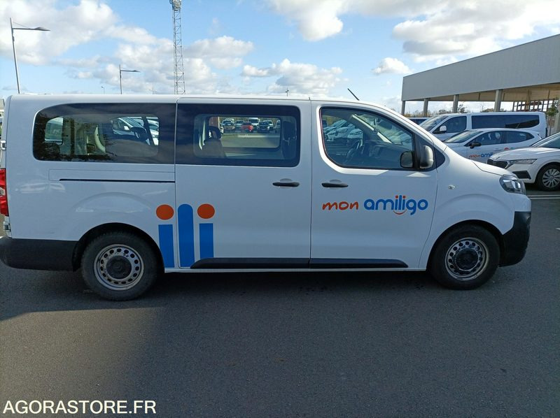 FF-450-GP - Roulant - CITROEN JUMPY SPACE TOURER - VP - 215 697 Kms - Minibus, Passenger van: picture 1 FF-450-GP - Roulant - CITROEN JUMPY SPACE TOURER - VP - 215 697 Kms - Minibus, Passenger van: picture 1