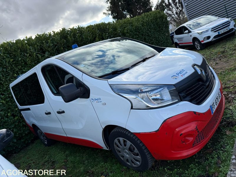 FF-676-BE - Non Roulant - RENAULT TRAFIC - VASP - 292 114 Kms - Ambulance: picture 1 FF-676-BE - Non Roulant - RENAULT TRAFIC - VASP - 292 114 Kms - Ambulance: picture 1