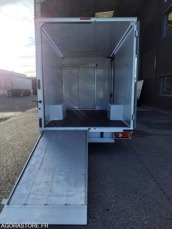 FIAT DUCATO PLANCHER CABINE- 2021- 9500KM - Panel van: picture 5 FIAT DUCATO PLANCHER CABINE- 2021- 9500KM - Panel van: picture 5