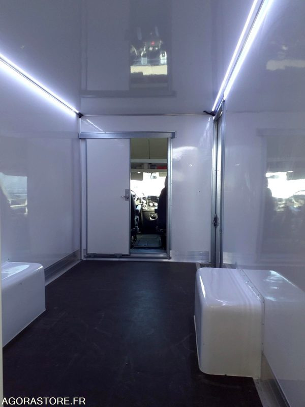 FIAT DUCATO PLANCHER CABINE- 2021- 9500KM - Panel van: picture 3 FIAT DUCATO PLANCHER CABINE- 2021- 9500KM - Panel van: picture 3