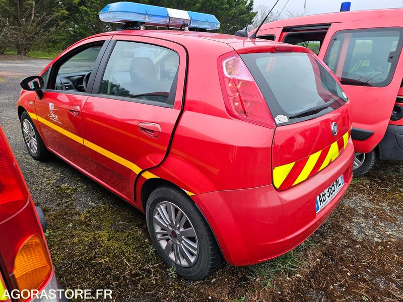 FIAT PUNTO 140419kms 2009 - AB389ML - Car: picture 4 FIAT PUNTO 140419kms 2009 - AB389ML - Car: picture 4