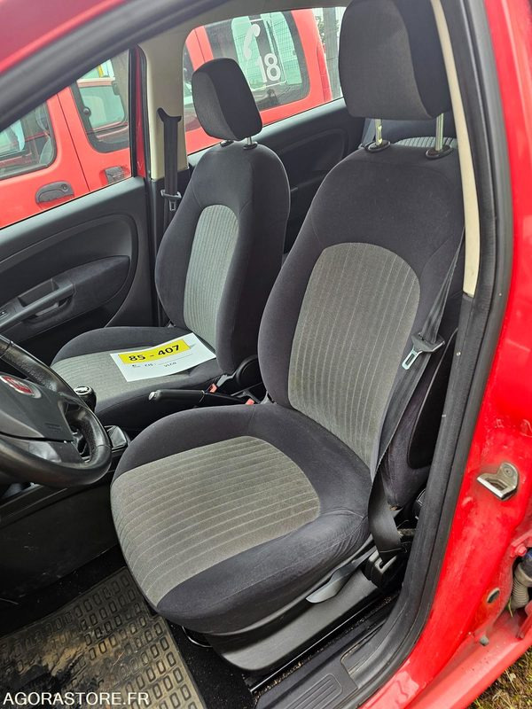 FIAT PUNTO 166119kms 2009 - AB034HG - Car: picture 5 FIAT PUNTO 166119kms 2009 - AB034HG - Car: picture 5