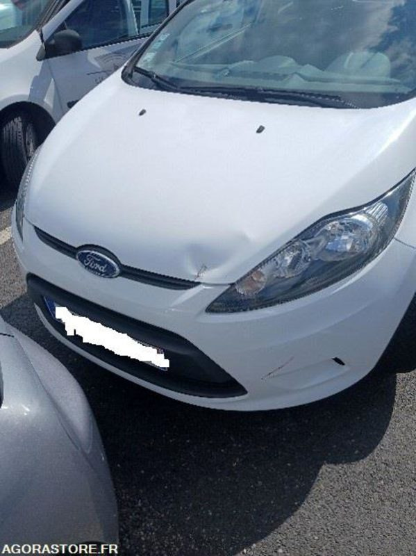 FORD FIESTA N°1 1.2 L– COULEUR BLANCHE - Car: picture 1 FORD FIESTA N°1 1.2 L– COULEUR BLANCHE - Car: picture 1