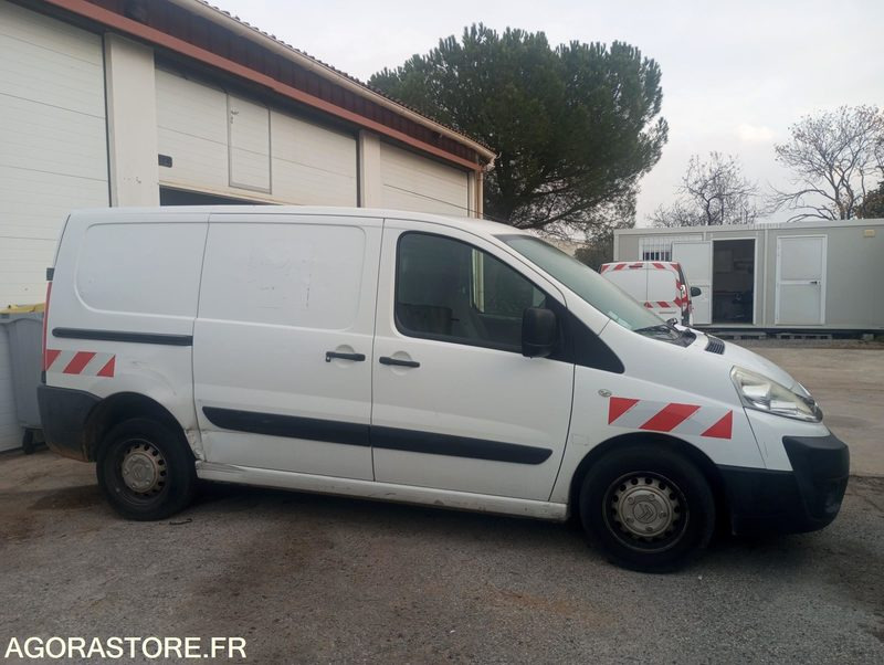 FOURGON CITROEN JUMPY DD-295-AM - Panel van: picture 2 FOURGON CITROEN JUMPY DD-295-AM - Panel van: picture 2