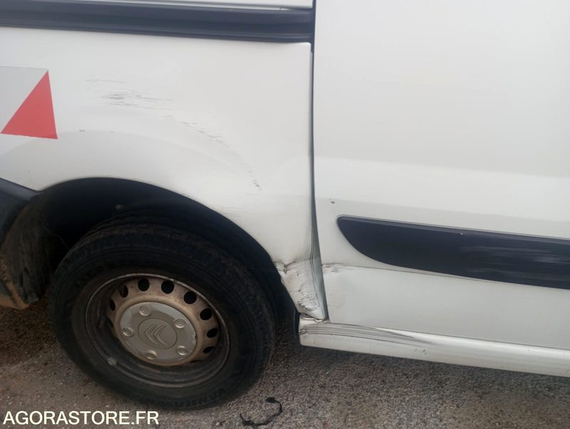 FOURGON CITROEN JUMPY DD-295-AM - Panel van: picture 3 FOURGON CITROEN JUMPY DD-295-AM - Panel van: picture 3