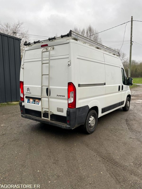 FOURGON Citroen JUMPER - 2018 - 98 000 kms - Panel van: picture 3 FOURGON Citroen JUMPER - 2018 - 98 000 kms - Panel van: picture 3