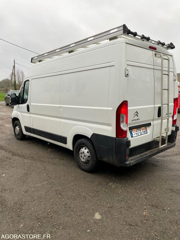 FOURGON Citroen JUMPER - 2018 - 98 000 kms - Panel van: picture 4 FOURGON Citroen JUMPER - 2018 - 98 000 kms - Panel van: picture 4