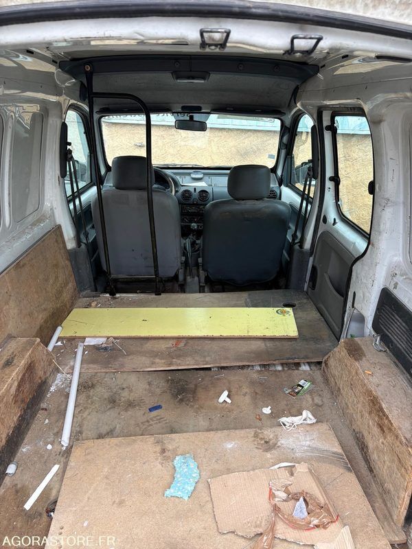FOURGONNETTE RENAULT KANGOO - Small van: picture 2 FOURGONNETTE RENAULT KANGOO - Small van: picture 2