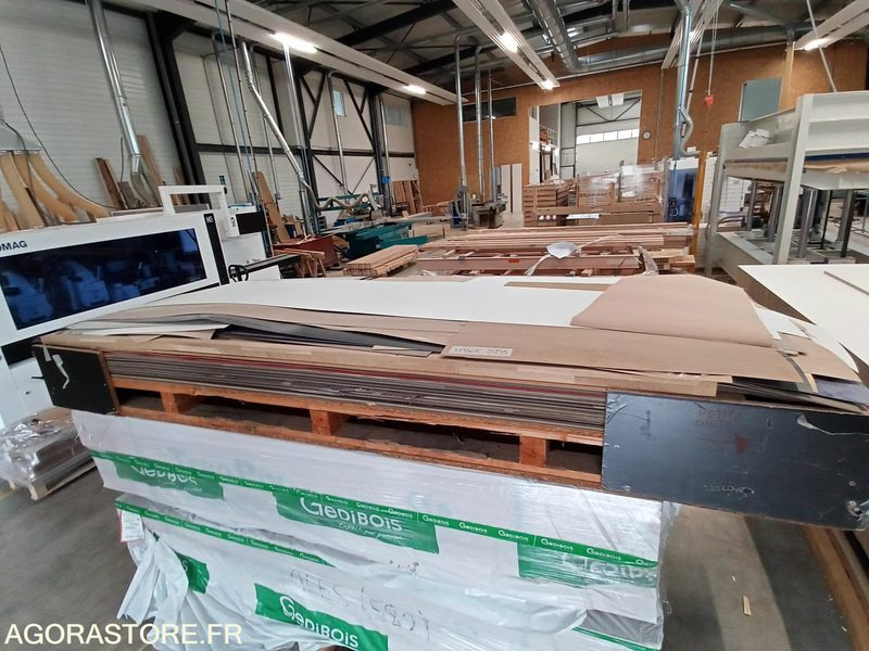 Feuilles de stratifié EGGER et POLYREY - Tool/ Equipment: picture 3 Feuilles de stratifié EGGER et POLYREY - Tool/ Equipment: picture 3