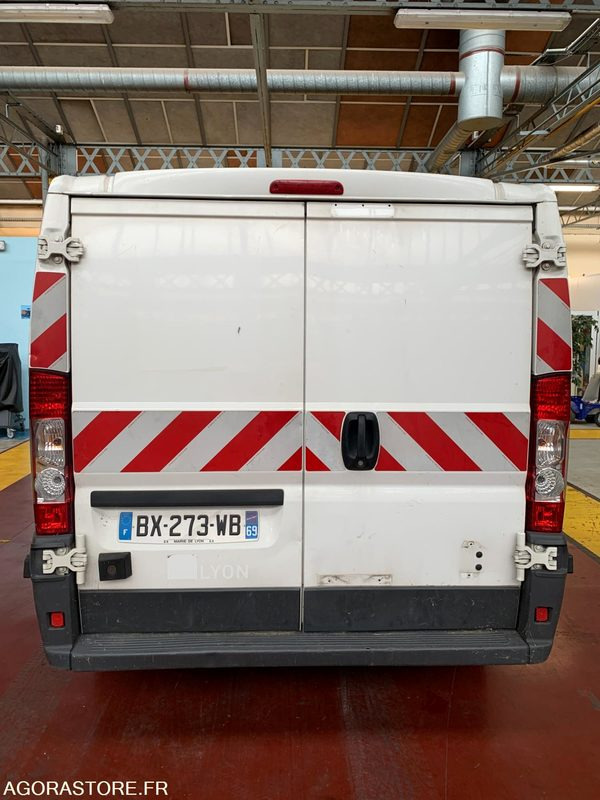 G FOURGON DUCATO BX-273-WB - Panel van: picture 4 G FOURGON DUCATO BX-273-WB - Panel van: picture 4