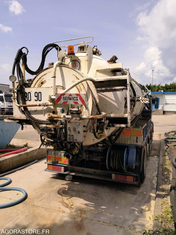 Hydrocureur HUWER RENAULT 24 T CE432JC (VENTE UNIQUEMENT EXPORT) - Vacuum truck: picture 3 Hydrocureur HUWER RENAULT 24 T CE432JC (VENTE UNIQUEMENT EXPORT) - Vacuum truck: picture 3