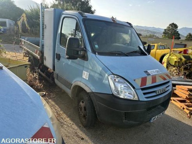 IVECO DAILY - 2009 - 176370KM - AB323ZN - Panel van: picture 2 IVECO DAILY - 2009 - 176370KM - AB323ZN - Panel van: picture 2