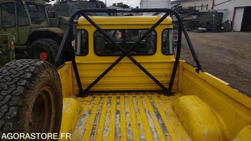 LAND ROVER DEFENDER - 2003 - 98879km - Pickup truck: picture 4 LAND ROVER DEFENDER - 2003 - 98879km - Pickup truck: picture 4