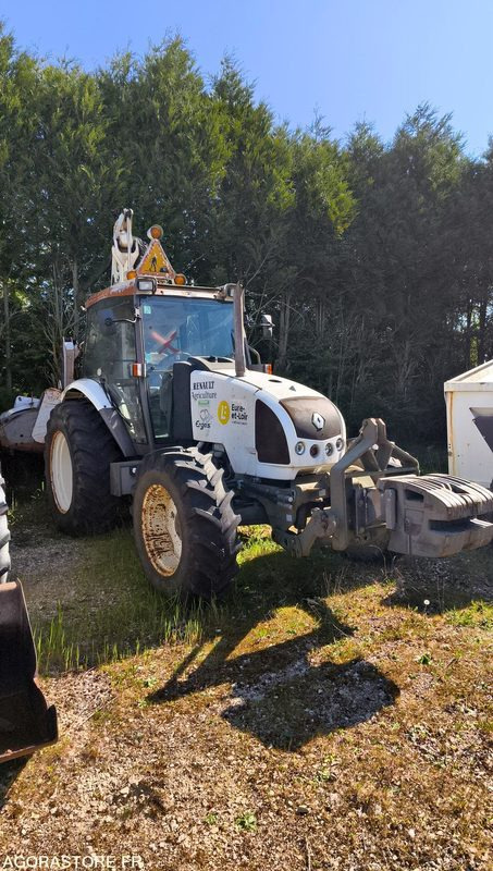Lot Renault - Tracteur ergos 446 Roto 209 - 2009 et FAUCHEUSE NOREMAT VISIOBRA - Farm tractor: picture 2 Lot Renault - Tracteur ergos 446 Roto 209 - 2009 et FAUCHEUSE NOREMAT VISIOBRA - Farm tractor: picture 2