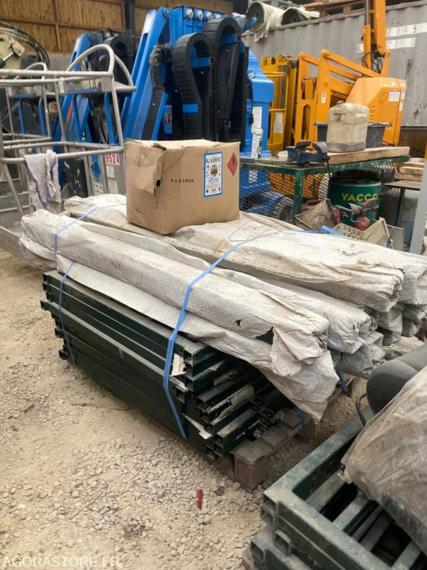 Lot de 10 portillons ACIER 100x100 Jamais mis en place - Garden equipment: picture 2 Lot de 10 portillons ACIER 100x100 Jamais mis en place - Garden equipment: picture 2